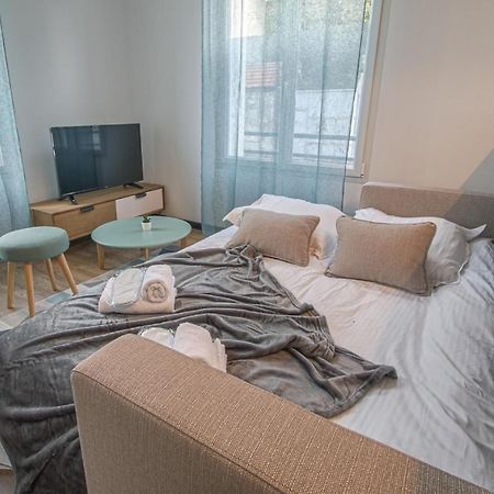 Douces Nuits Caennaises - Parking Prive Inclus, Centre Ville ภายนอก รูปภาพ